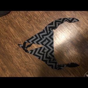 Black and white tie crop top